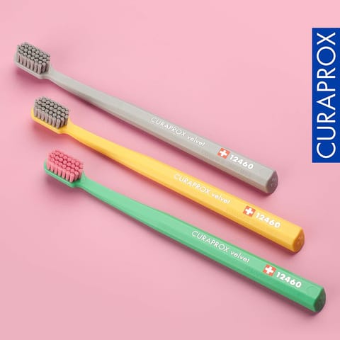 360° Advanced Optic White Manual Toothbrush